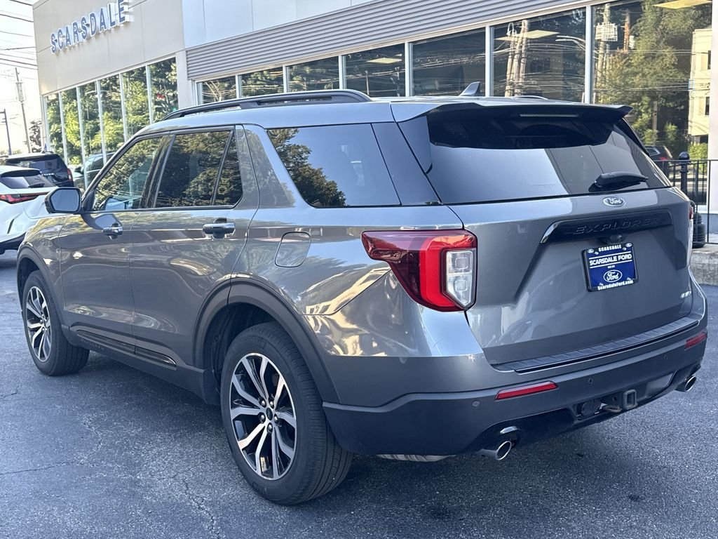 Used 2023 Gray Ford ST-Line image 6