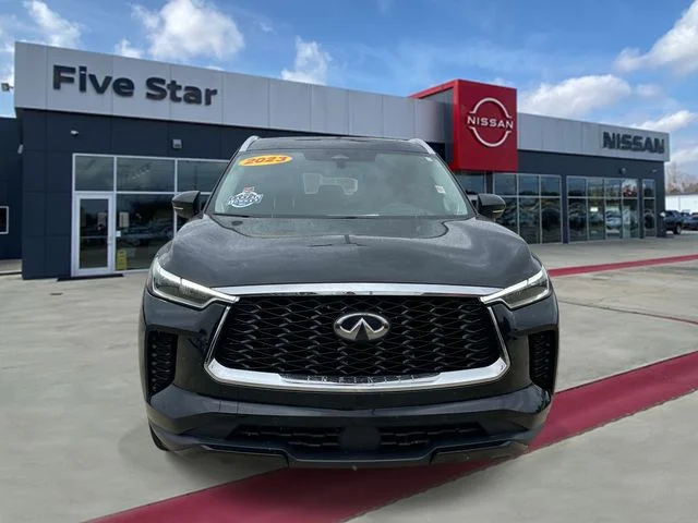 Used 2023 Black INFINITI LUXE image 2
