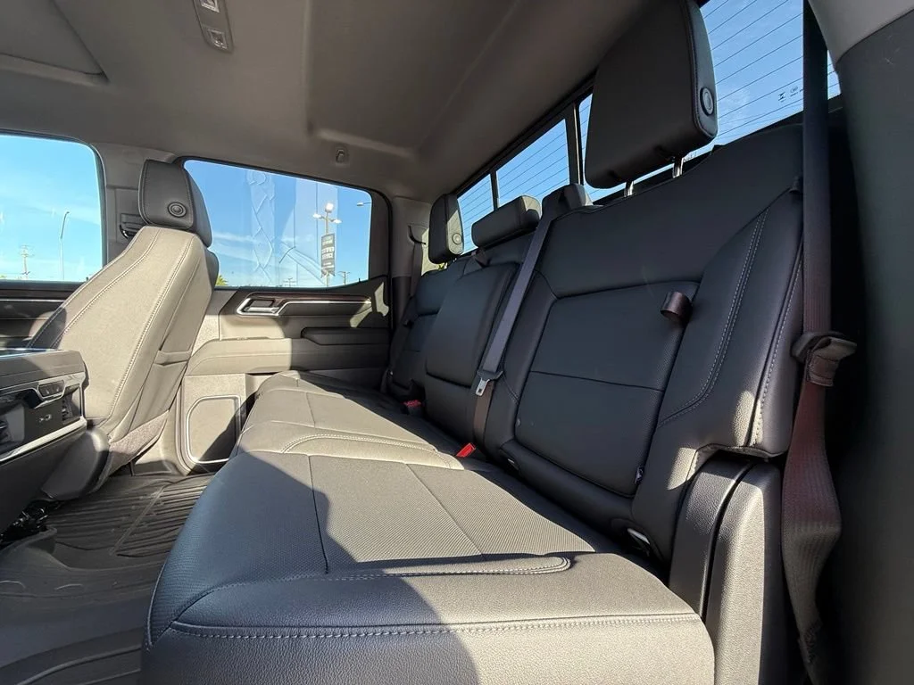 New 2026 Glacier White Tricoat GMC SLT image 36