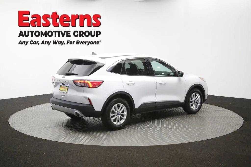 Used 2022 White Ford SE image 41