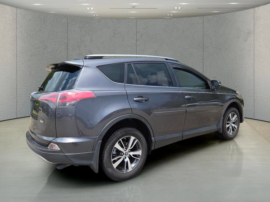 Used 2018 Magnetic Gray Metallic Toyota XLE image 4