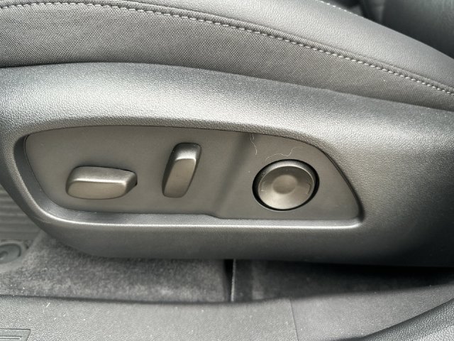 2027 Chevrolet Equinox LT - Photo 13