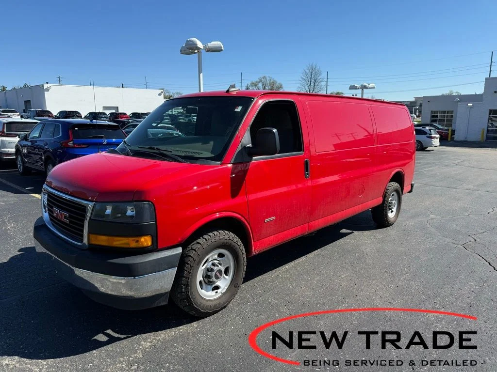 2019 GMC Savana 3500 Ext WB's photo