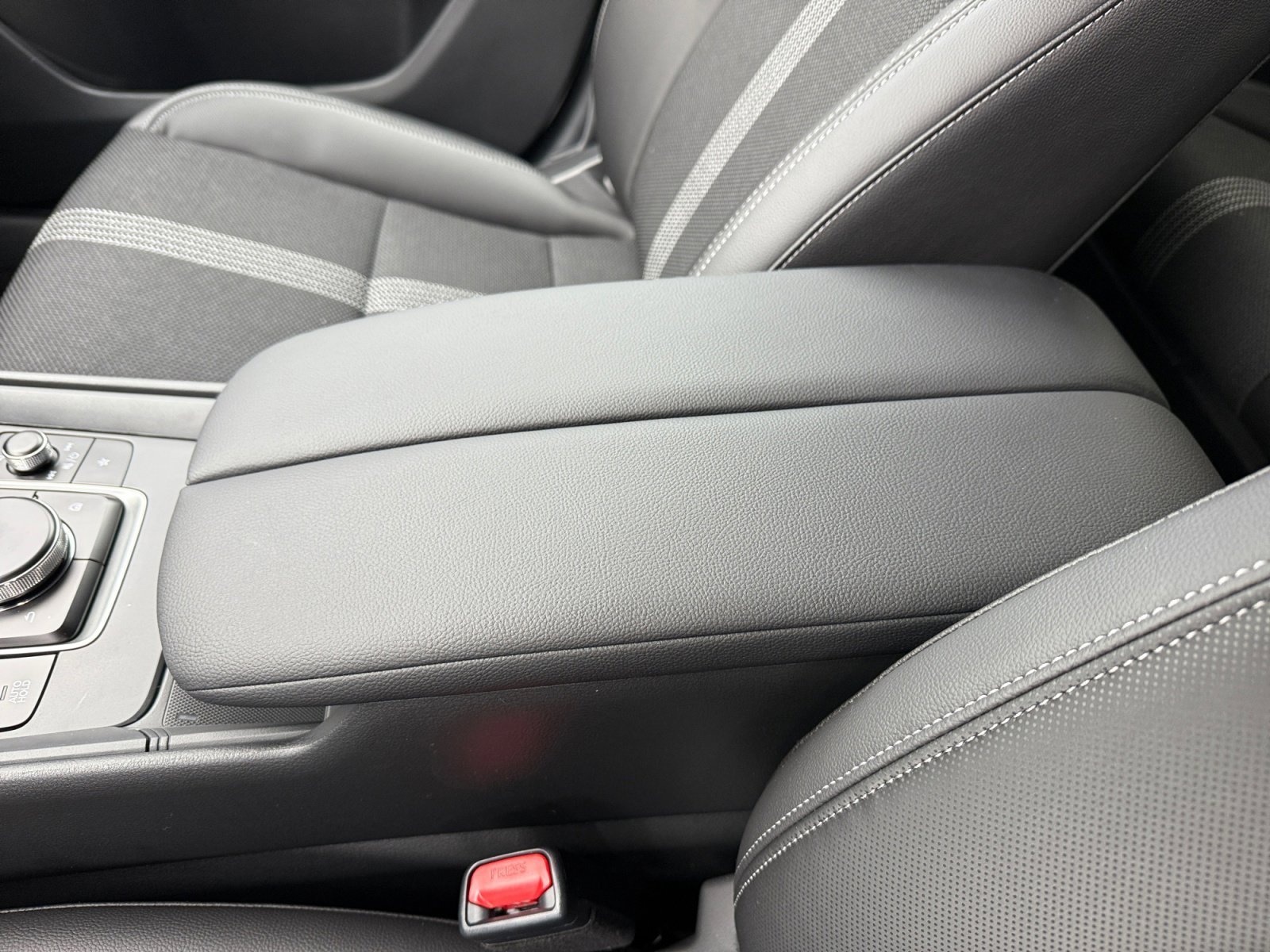 2026 Mazda CX-50 Preferred - Photo 14