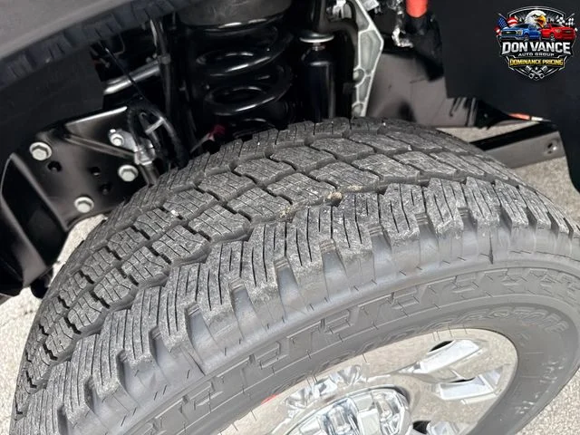 New 2026 Agate Black Metallic Ford F-250® Lariat® image 28