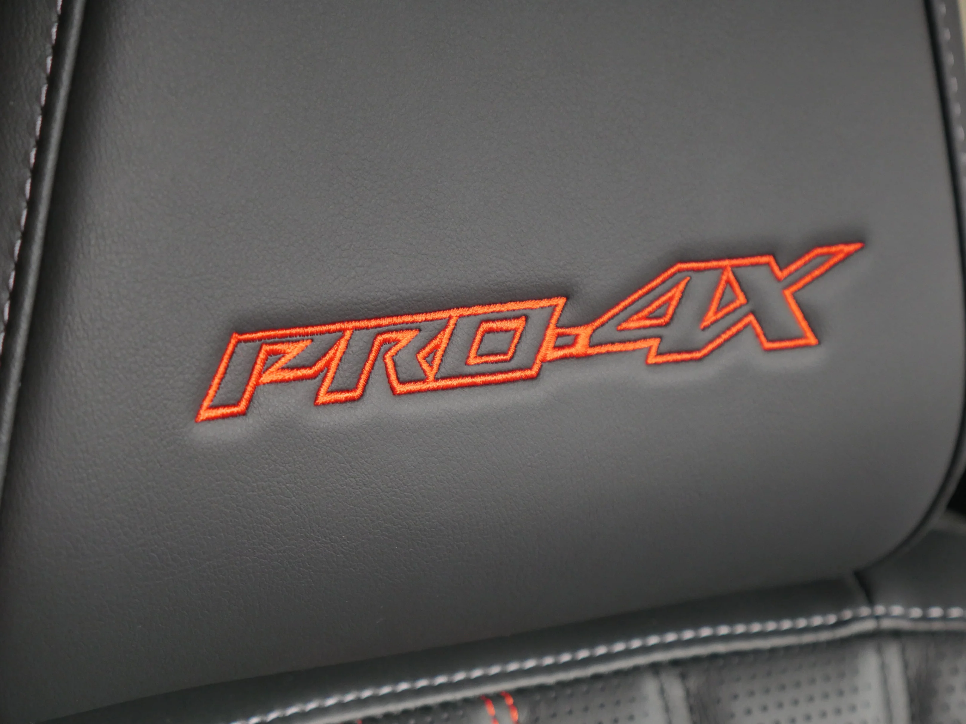 2026 Nissan Armada PRO-4X - Photo 31