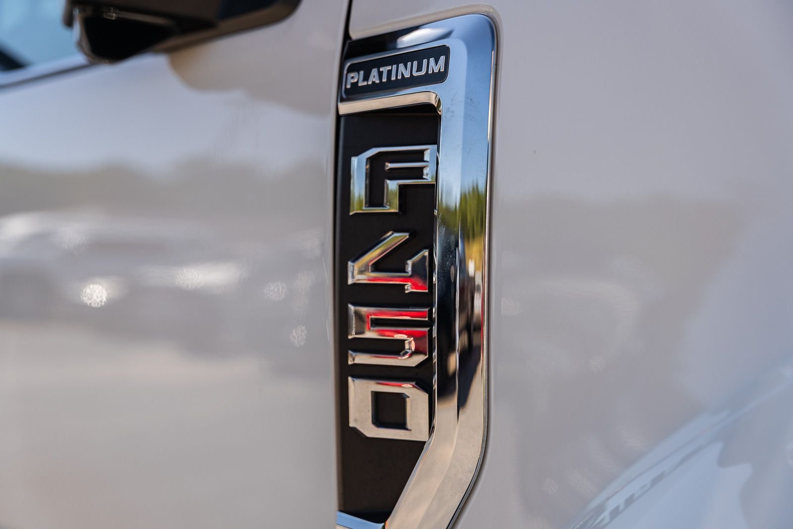 Certified Used 2022  Ford Platinum image 12