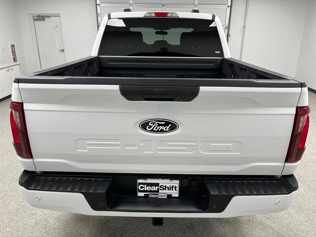 Used 2024 White Ford XLT image 9