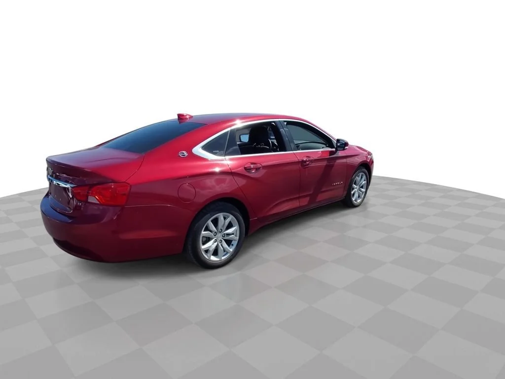 Used 2019 CAJUN RED TINTCOAT Chevrolet LT image 8