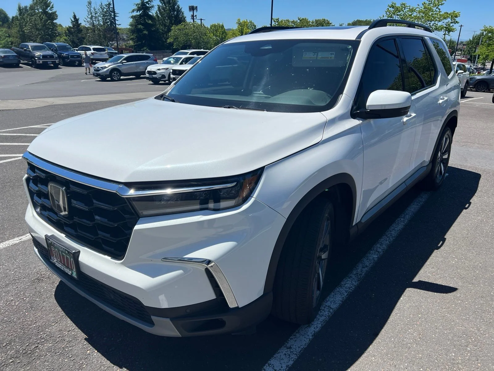 2023 Honda Pilot Touring AWD's photo