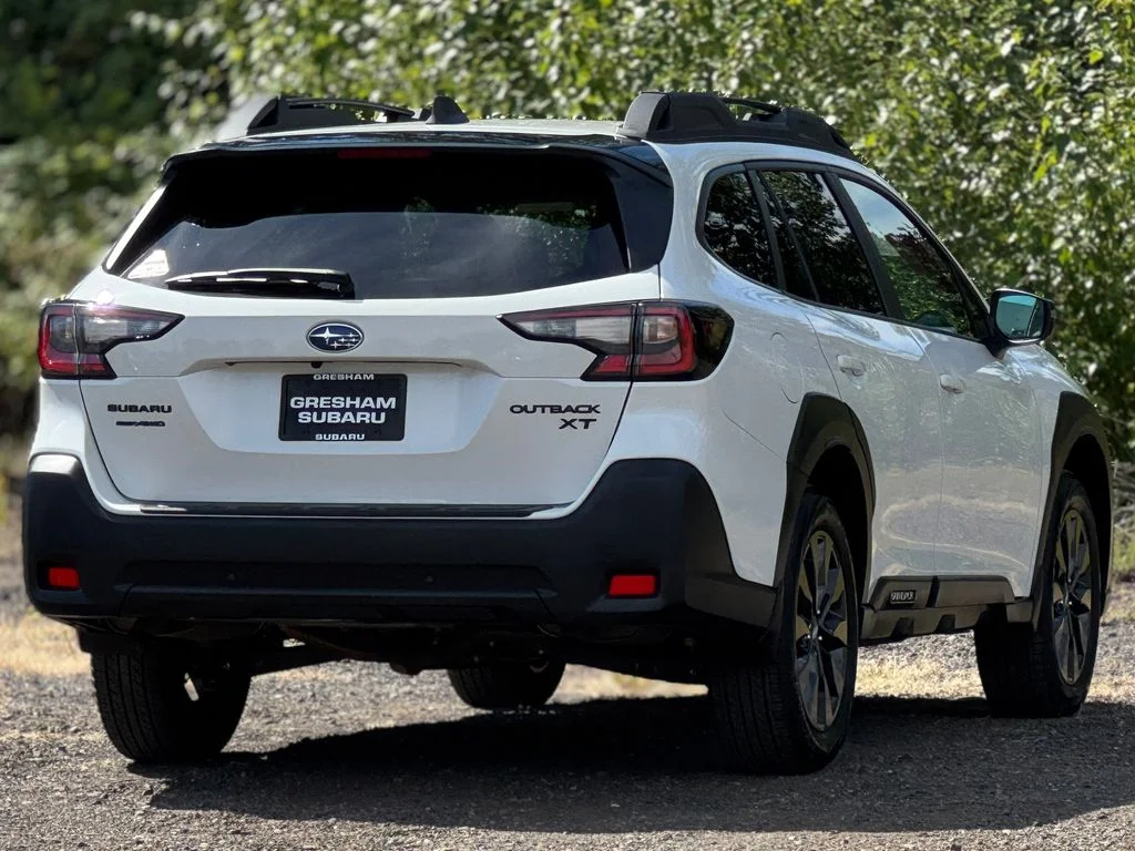 Used 2025 Crystal White Pearl Subaru Onyx Edition XT image 7