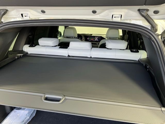 New 2026 White BMW sDrive40i image 42
