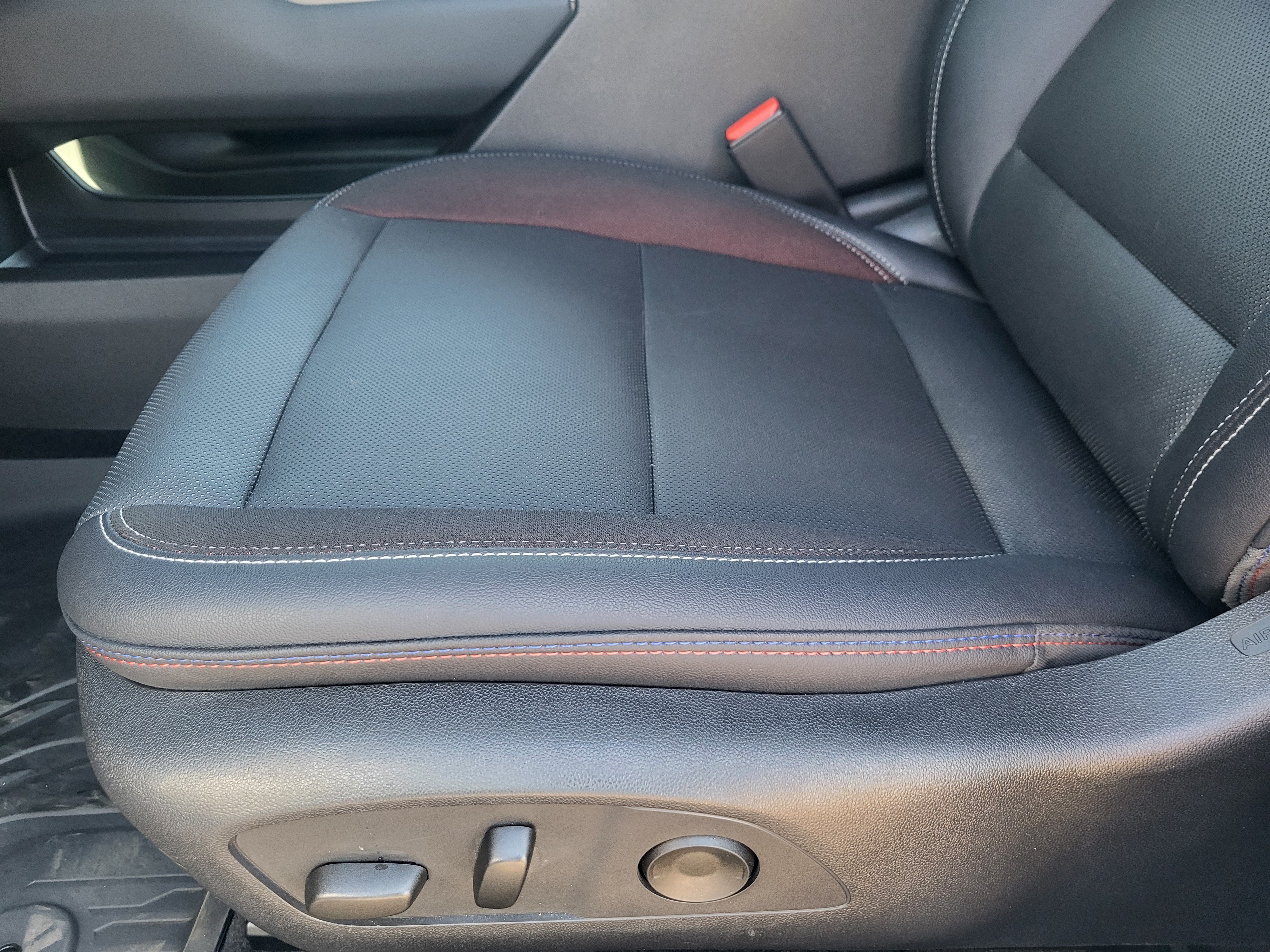 2025 Chevrolet Equinox EV RS - Photo 20
