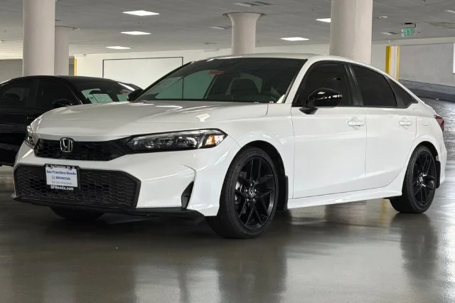 Used 2026 Platinum White Pearl Honda Sport image 11