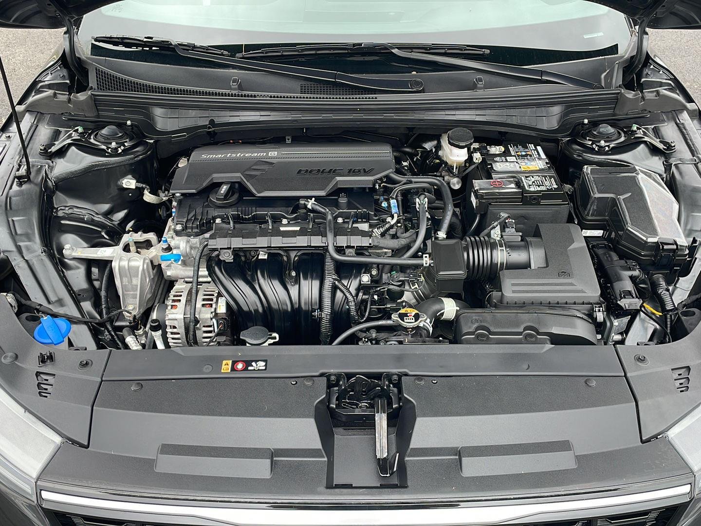 Used 2025 Gray Kia GT-Line image 9