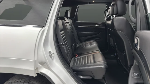 Used 2020 Bright White Clearcoat Jeep Limited X image 25