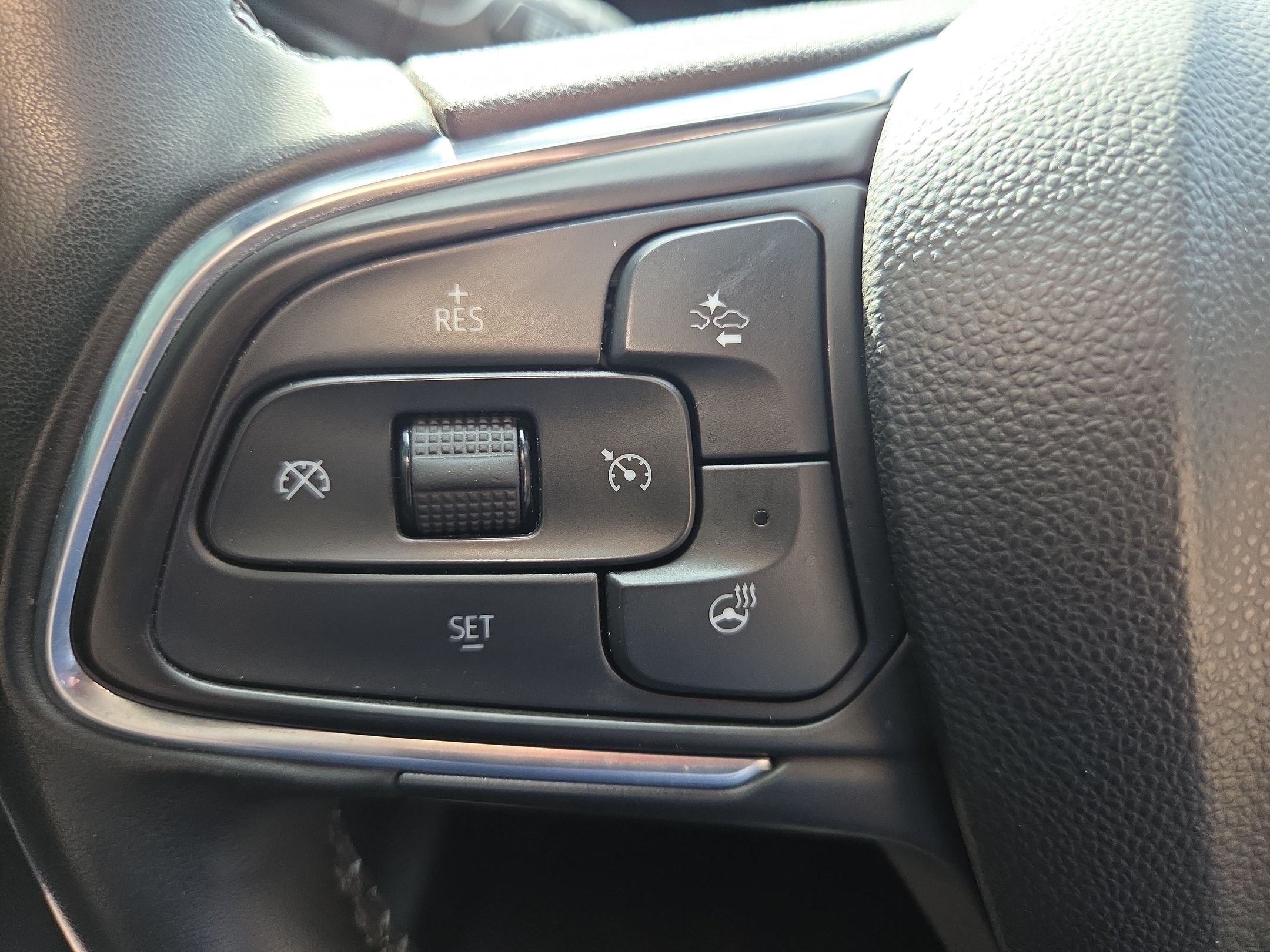 Used 2024 Summit White Buick Sport Touring image 21