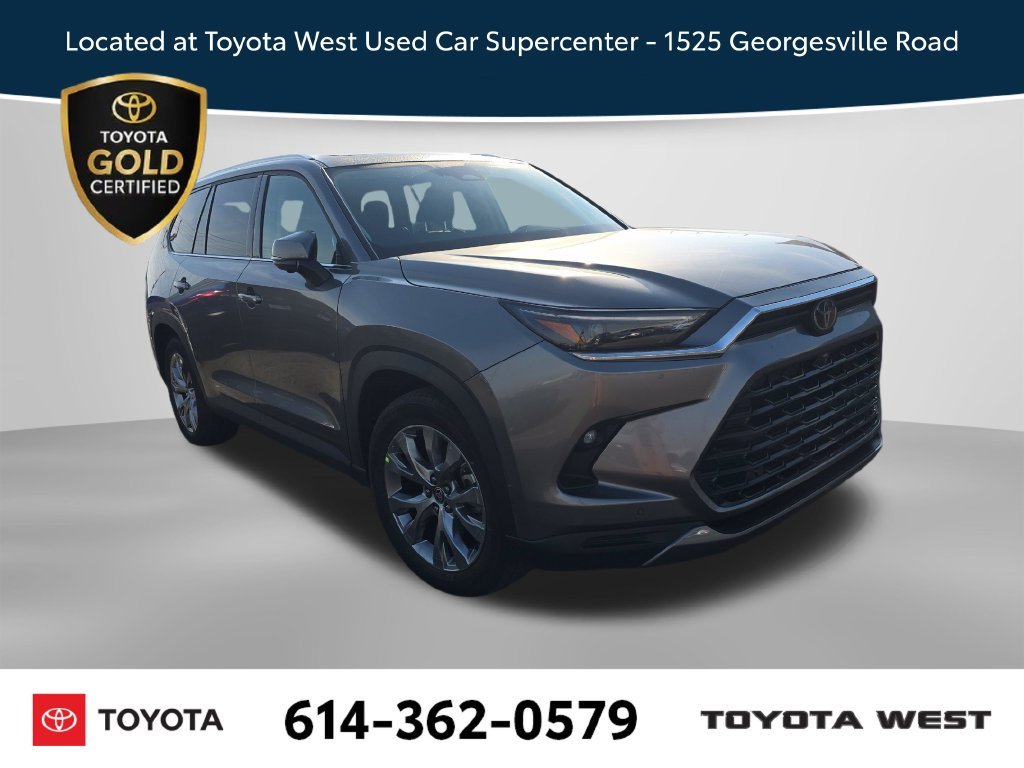 Used 2025  Toyota Platinum image 1