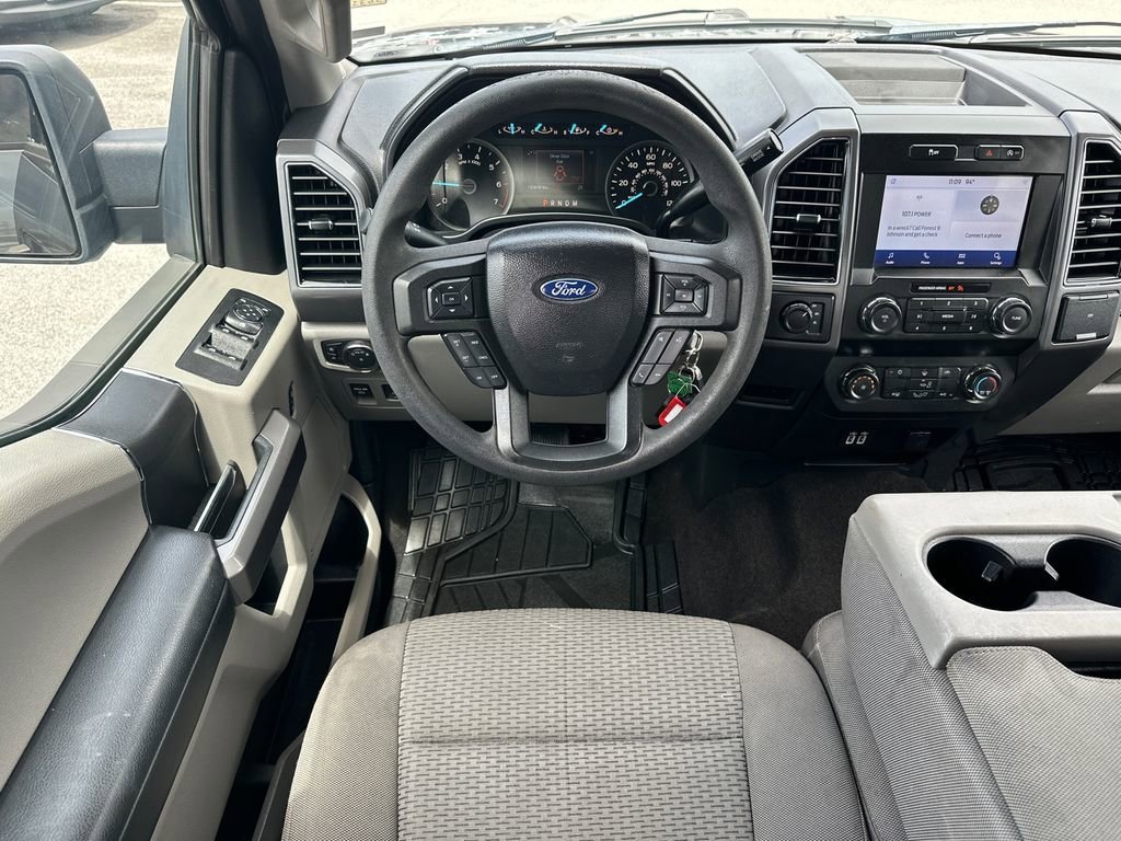 Used 2020  Ford XL image 22