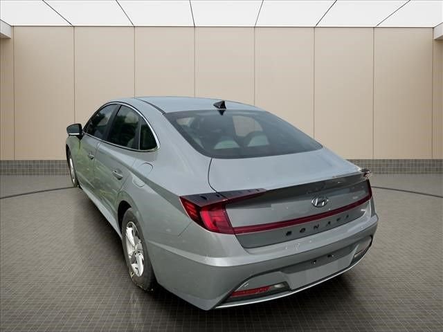 Used 2023 Gray Hyundai SE image 18