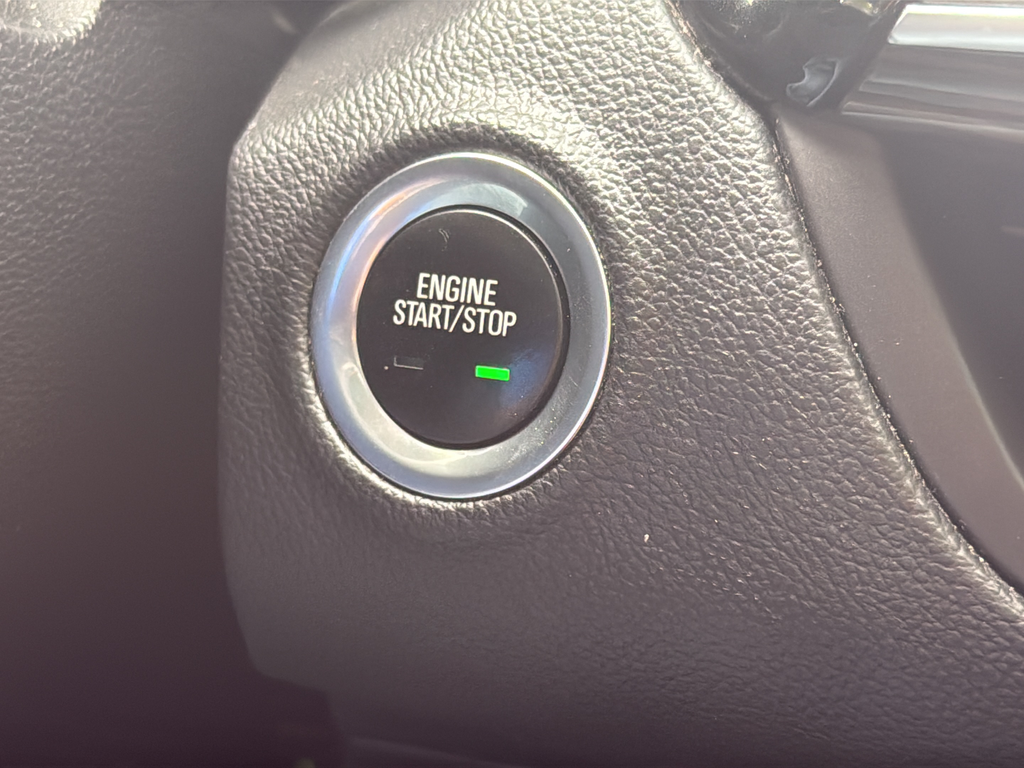 Used 2020 White Buick Essence image 30