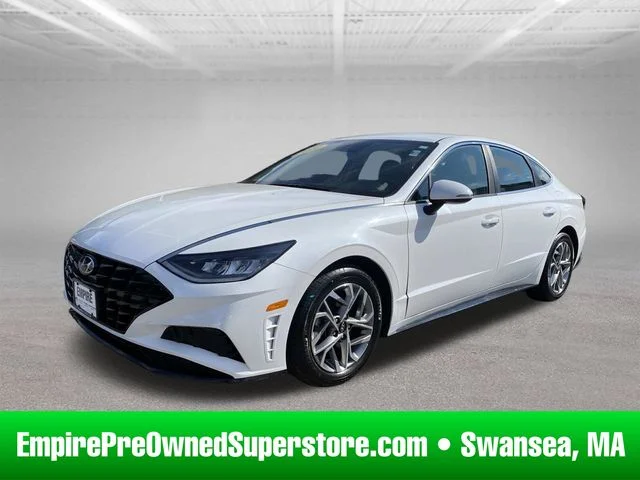 Used 2022 Gray Hyundai SEL image 1