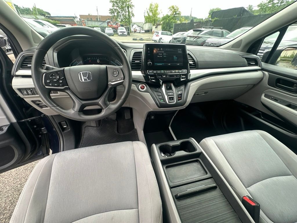 Used 2018  Honda EX image 24