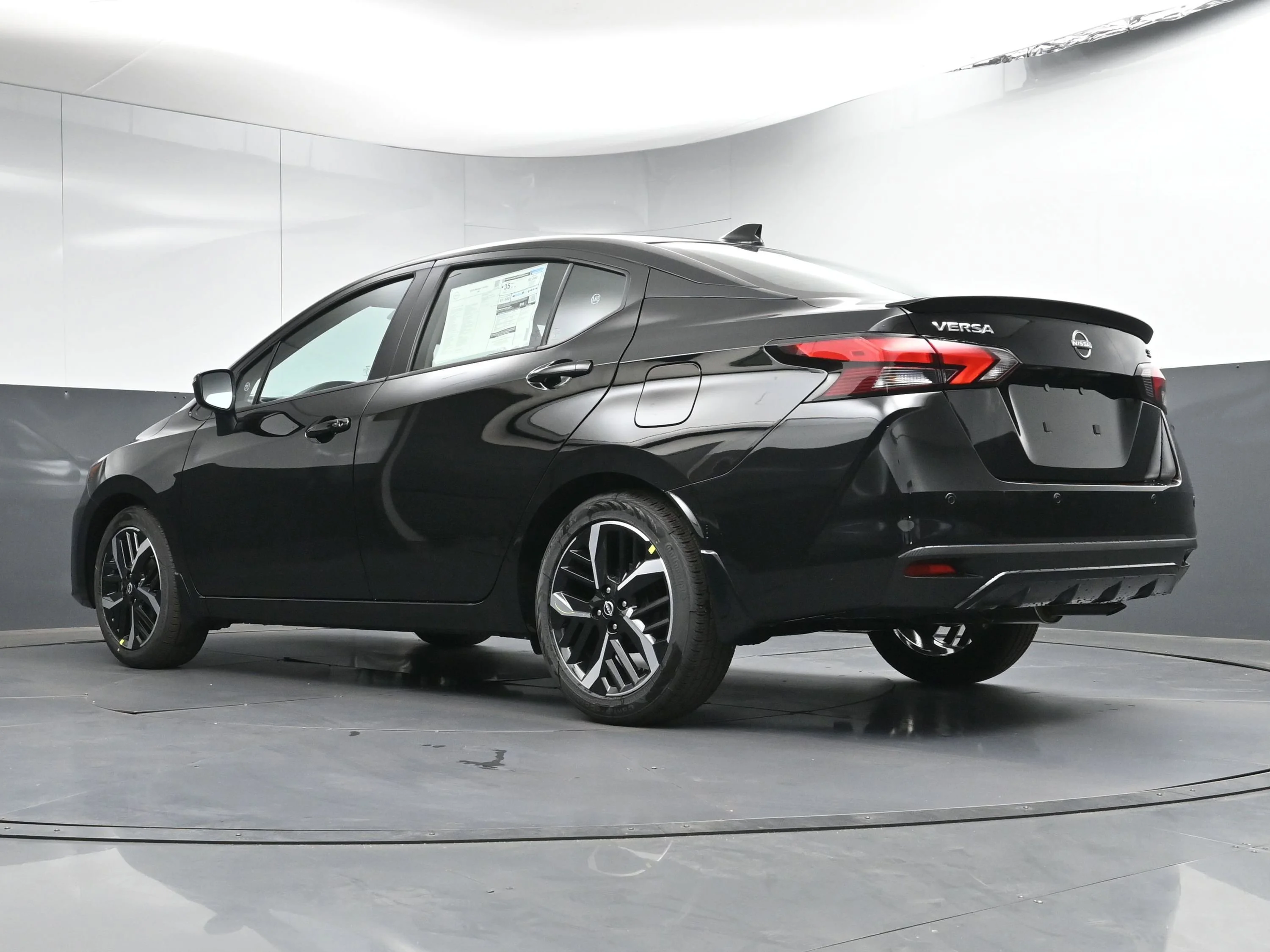 Used 2025 Super Black Nissan SR image 26