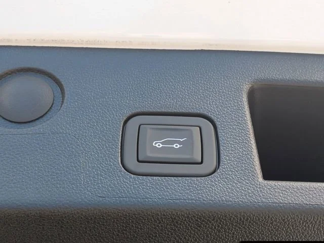 New 2026 Summit White GMC AT4 image 13