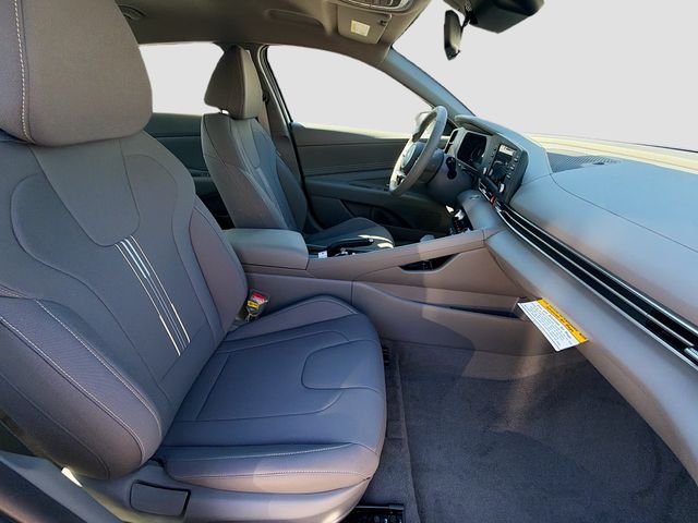 Used 2026 White Hyundai SEL Sport image 27