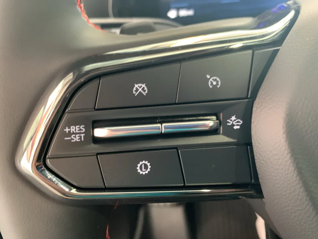 2027 Chevrolet Equinox RS - Photo 20