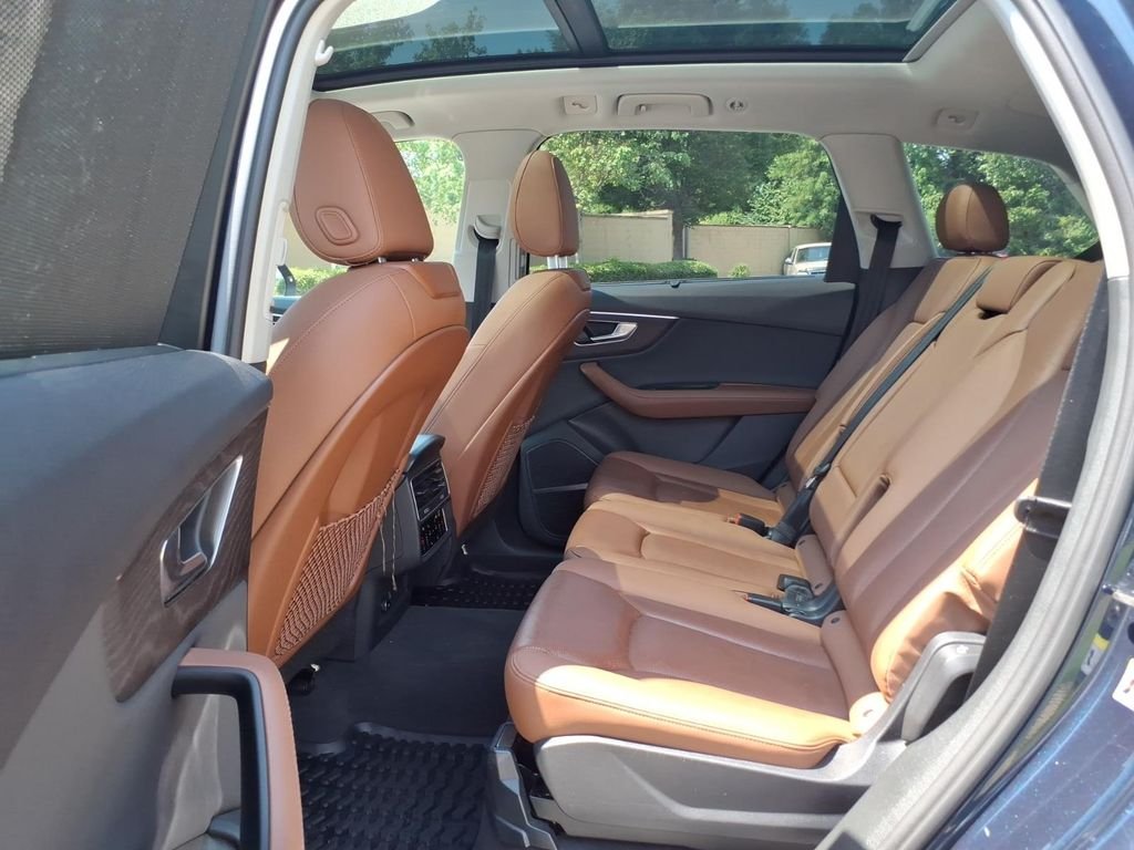 Used 2024  Audi 45 Premium Plus image 11