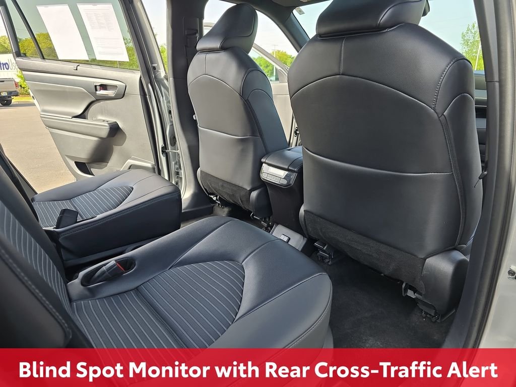 2025 Toyota Highlander XSE - Photo 14
