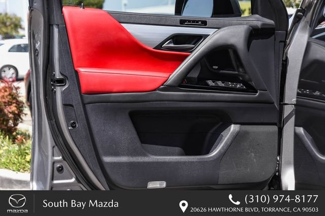 Used 2024  Lexus 600 F SPORT image 24