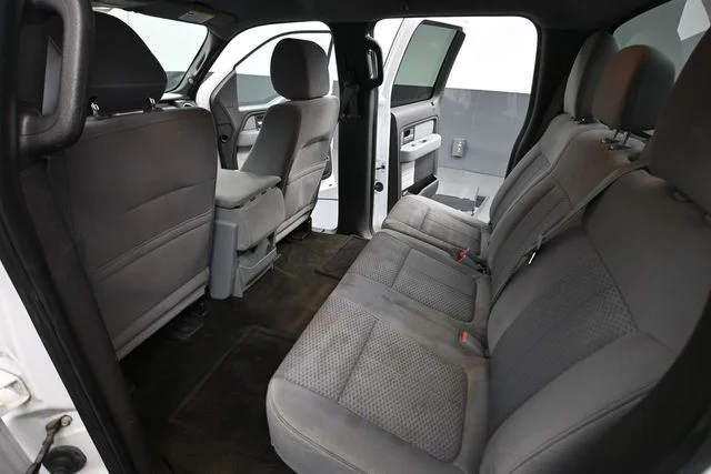 Used 2012 White Ford XLT image 32