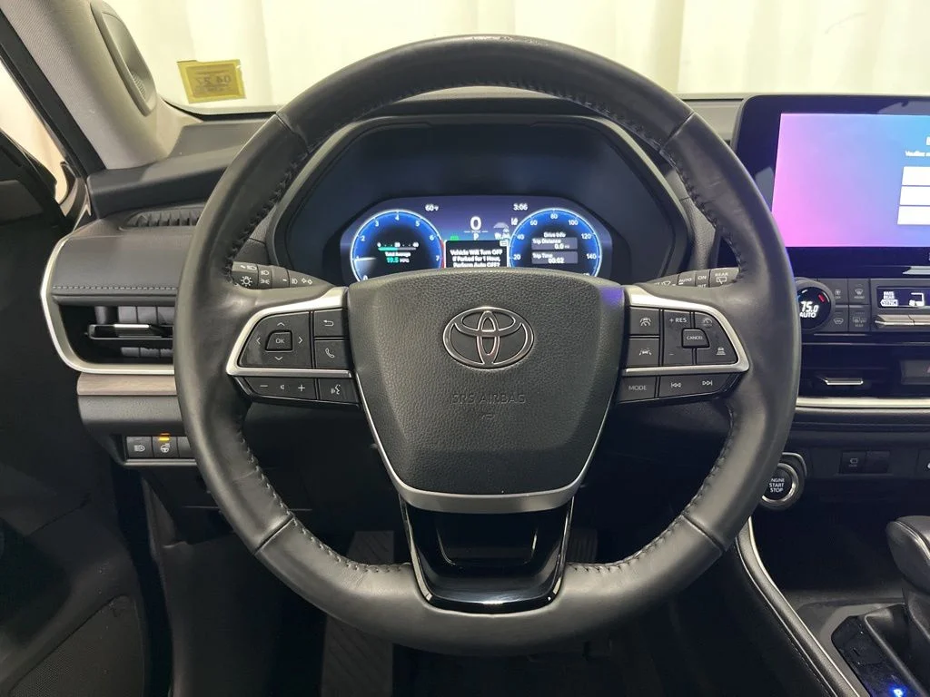 Used 2024 White Toyota Limited image 5