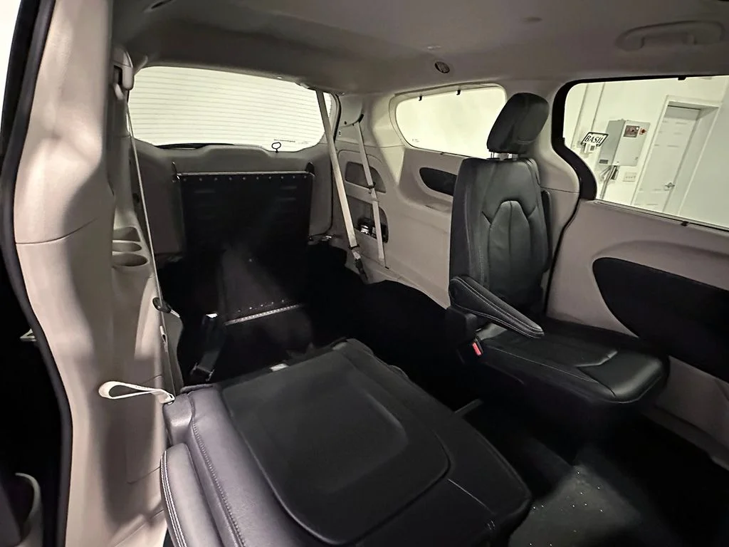 2022 Chrysler Pacifica Touring L - Photo 24