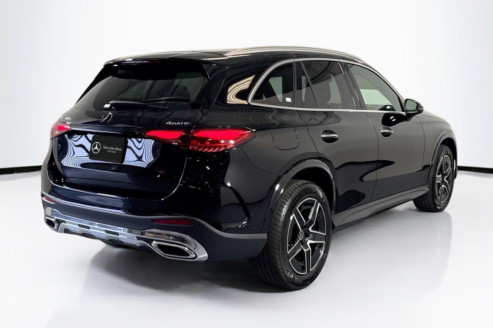 New 2026 Black Mercedes-Benz GLC 300 image 5