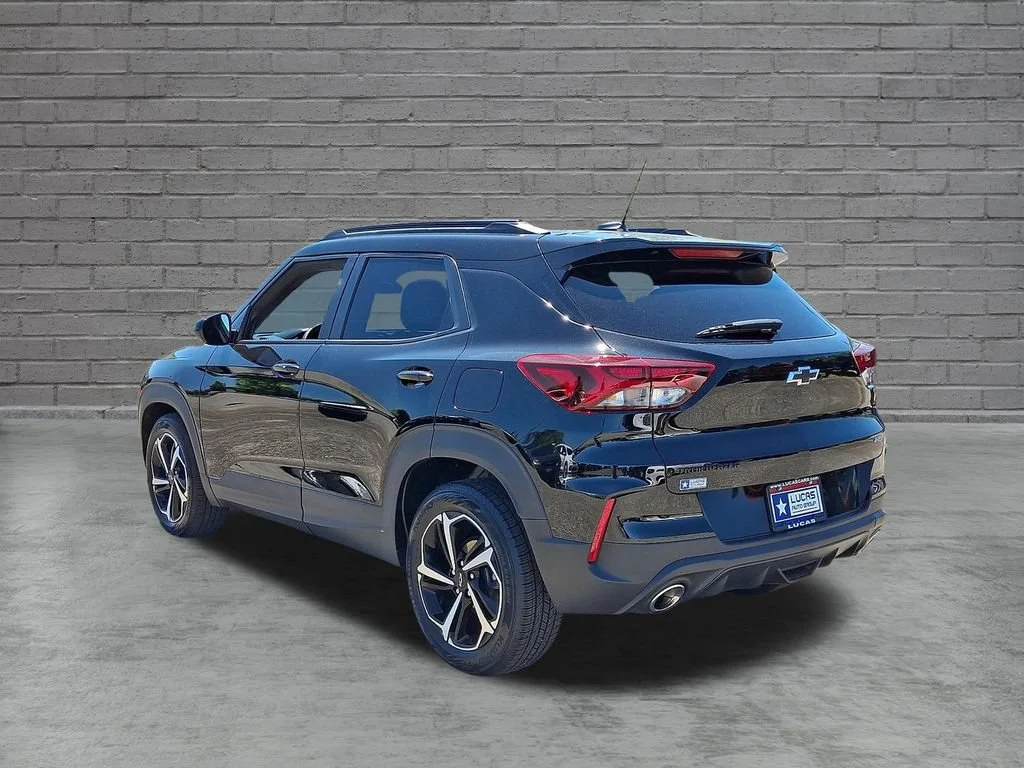 Used 2022 Mosaic Black Metallic Chevrolet RS image 8