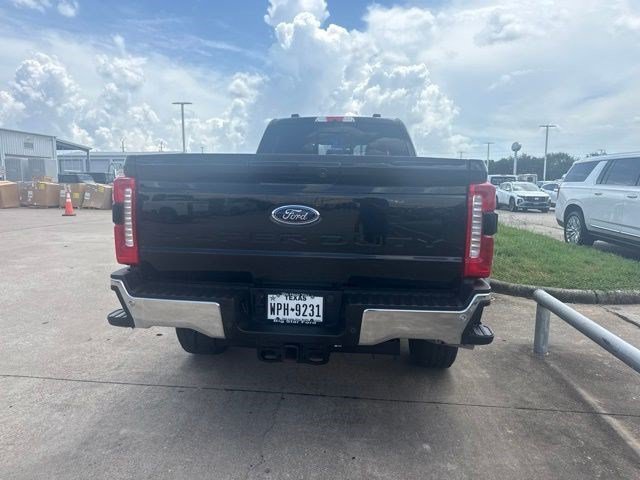 Used 2025 Agate Black Metallic Ford Lariat image 5