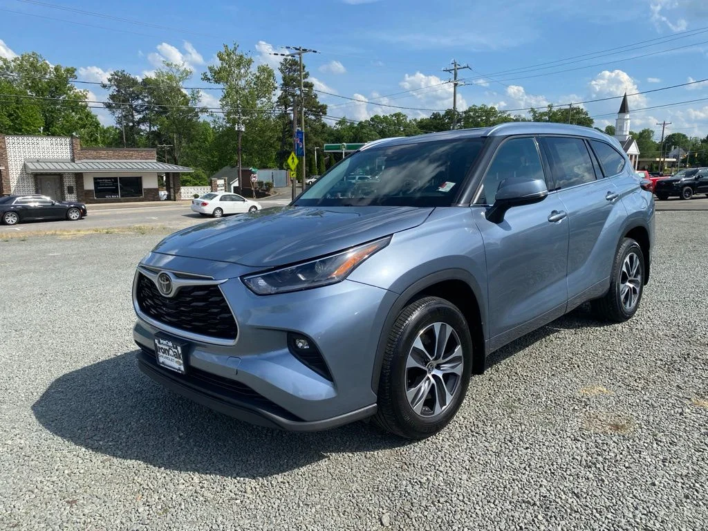 2021 Toyota Highlander XLE - Photo 7