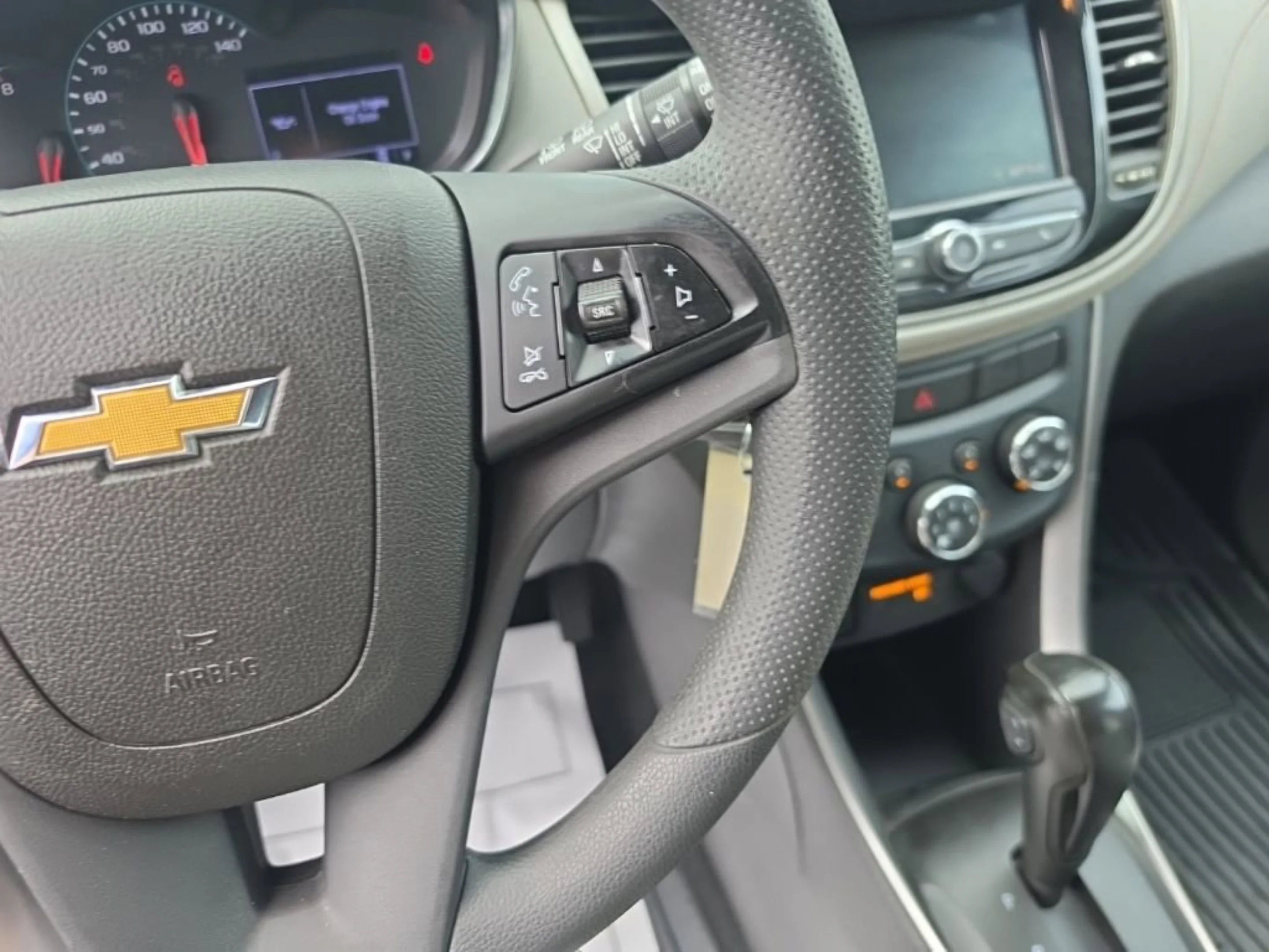 Used 2020 SUMMIT WHITE Chevrolet LS image 19
