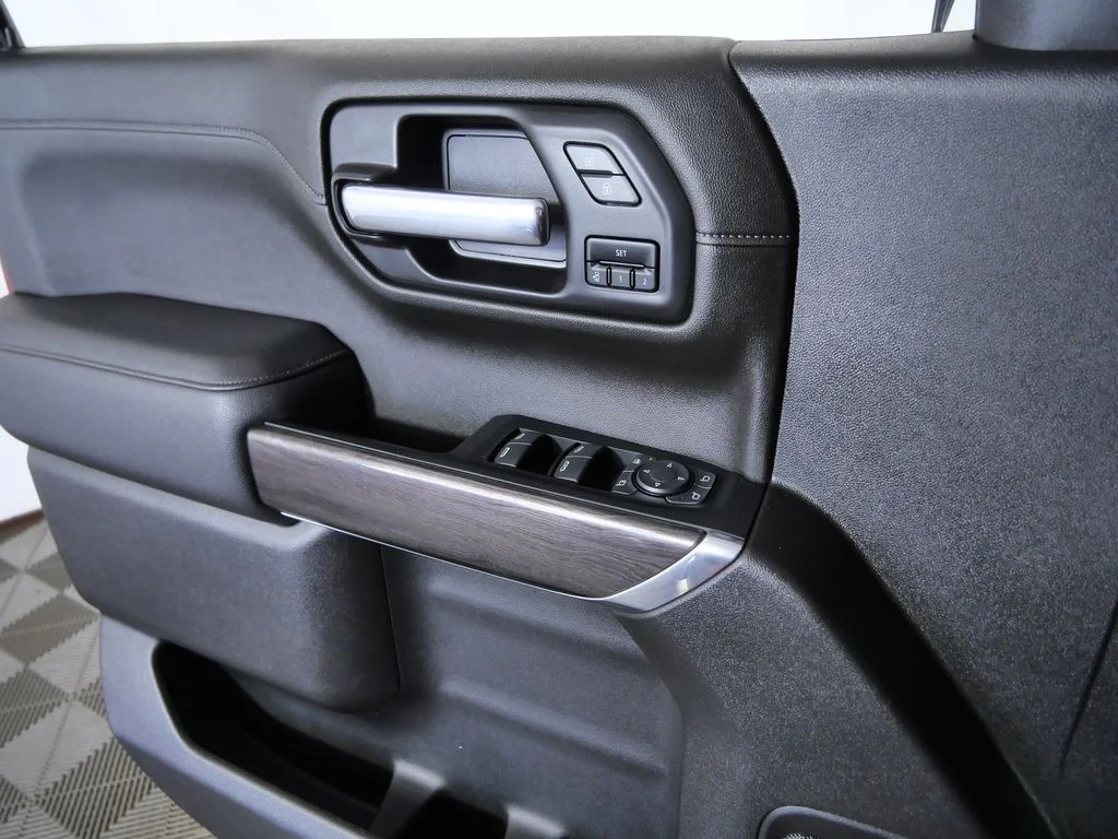 Used 2021 Red Chevrolet LTZ image 22