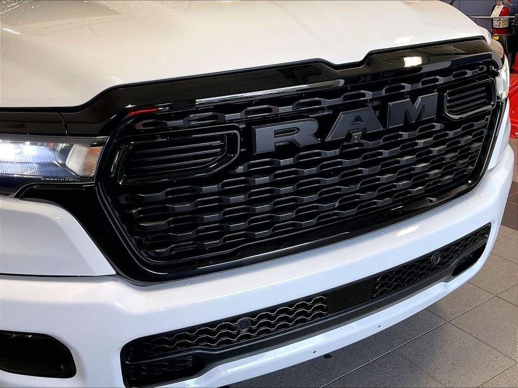 Used 2025 White Ram Big Horn/Lone Star image 32