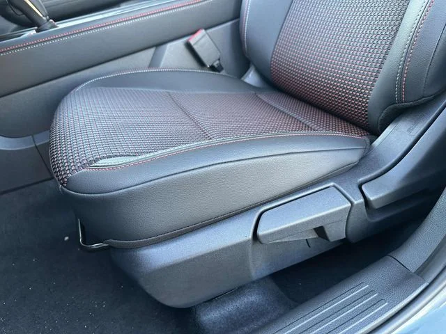 2026 Nissan KICKS SR - Photo 15