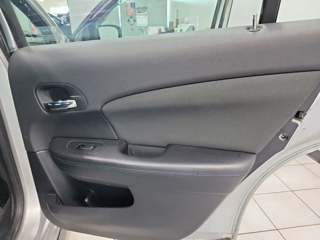Used 2012 Silver Chrysler Touring image 14