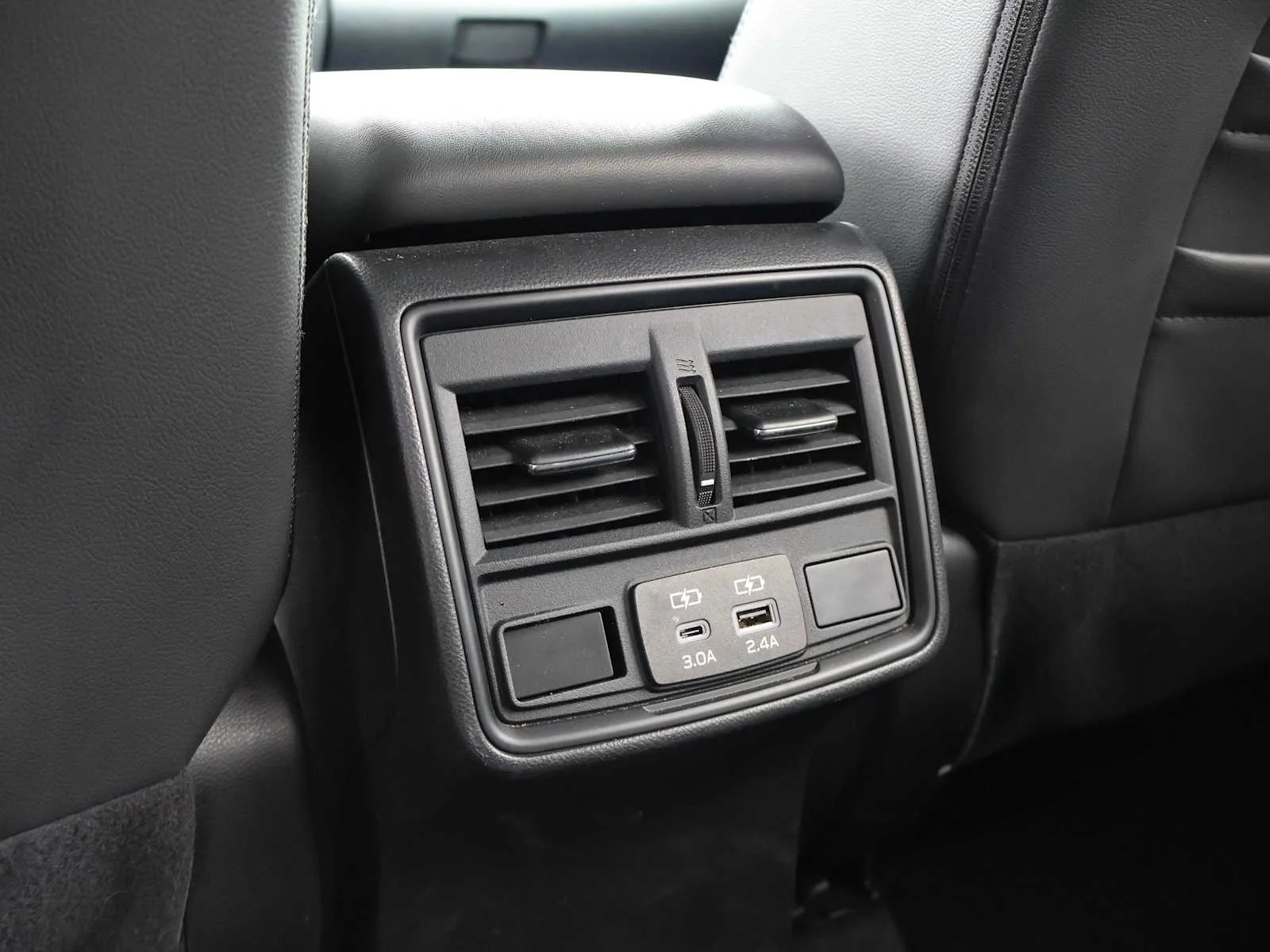 Certified Used 2025 Ice Silver Metallic Subaru Premium image 25