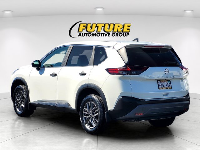 Used 2023 White Nissan S image 6