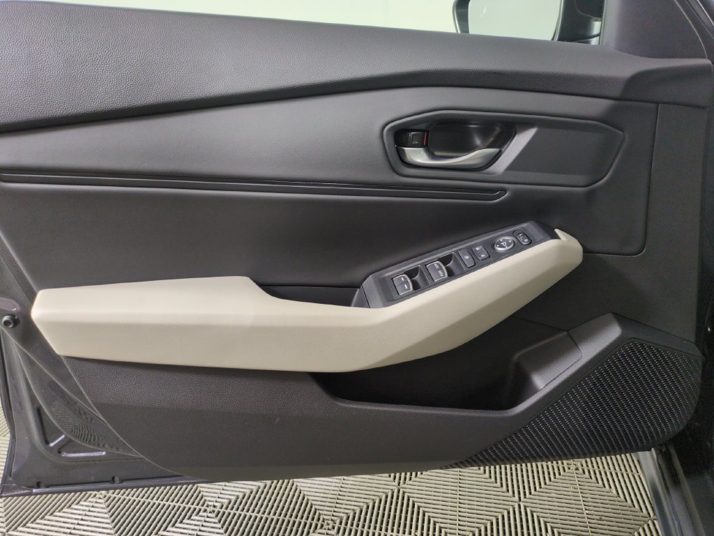 2025 Honda Accord SE - Photo 15