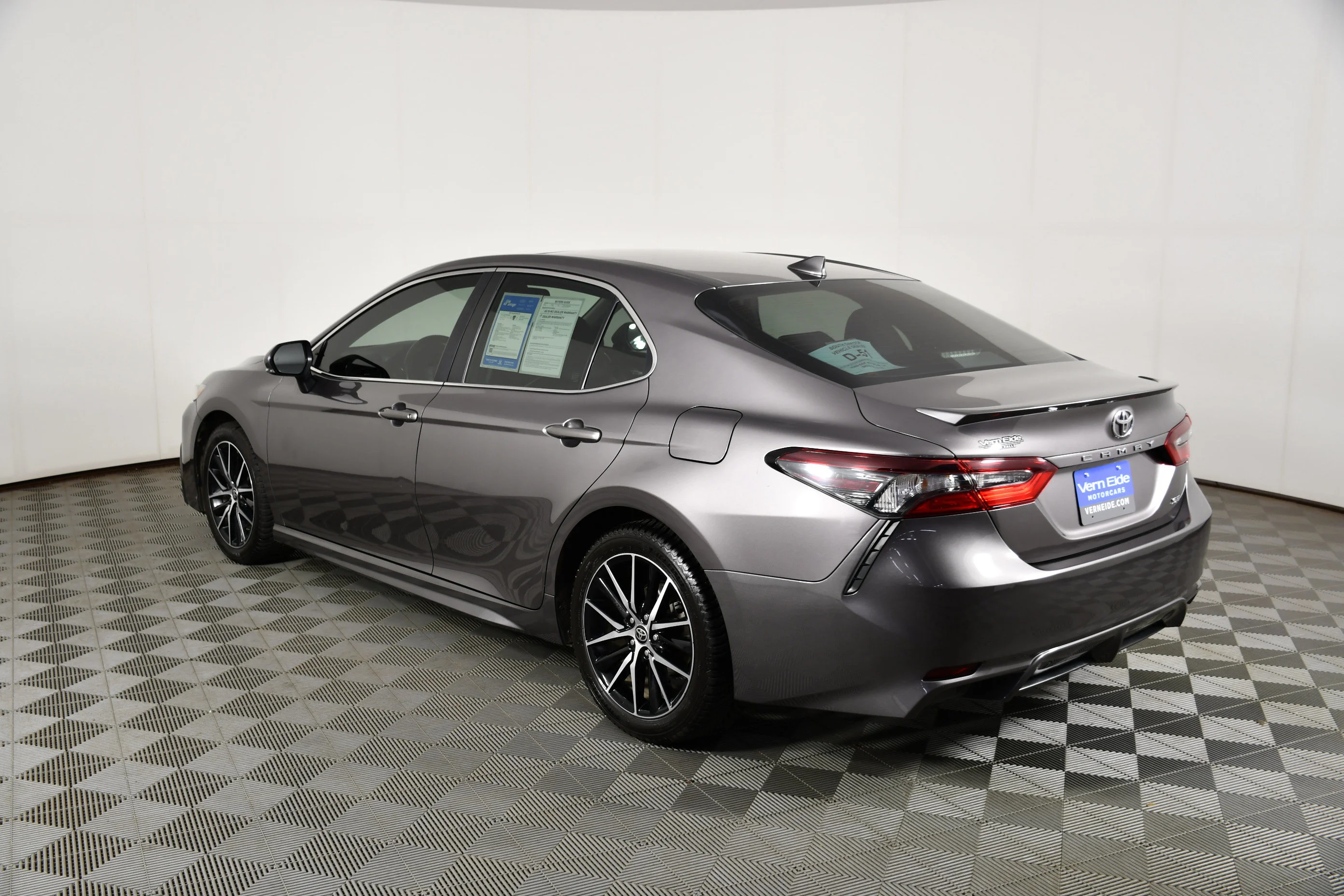 Used 2021 Predawn Gray Mica Toyota SE image 8